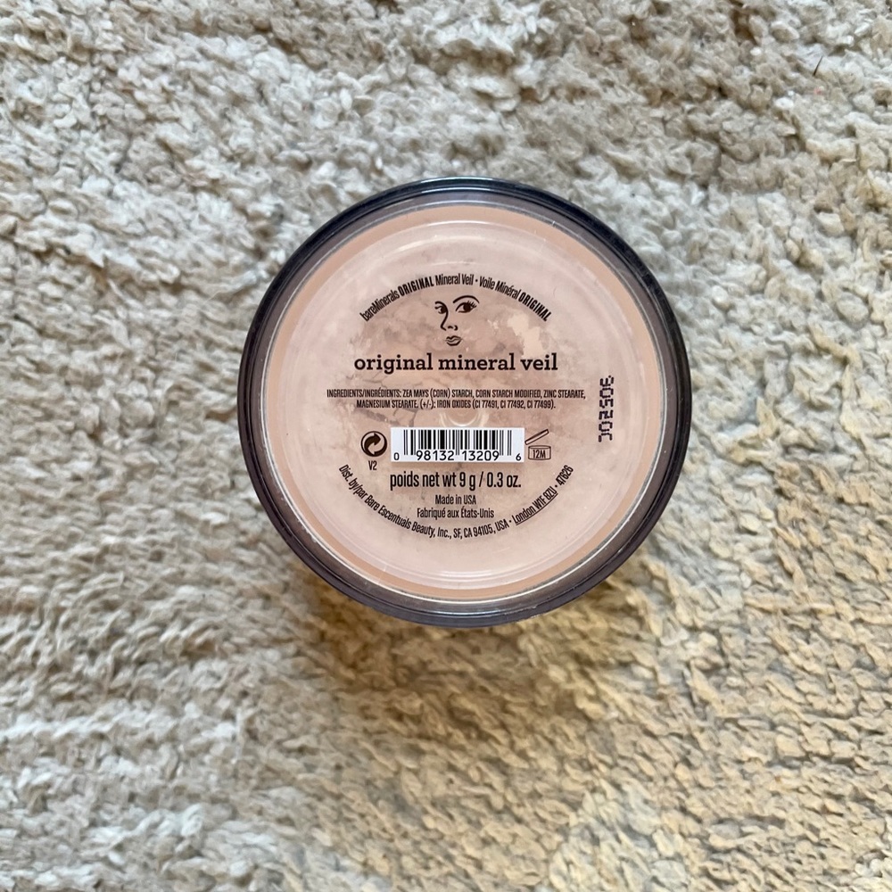 bareMinerals Mineral Veil Talc Free Setting Powder - Picture 3 of 4